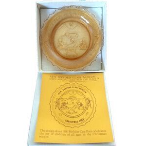 Pairpoint CHRISTMAS CLASSIC TOYS 1981 New Bedford Glass Museum Cup Plate Vintage